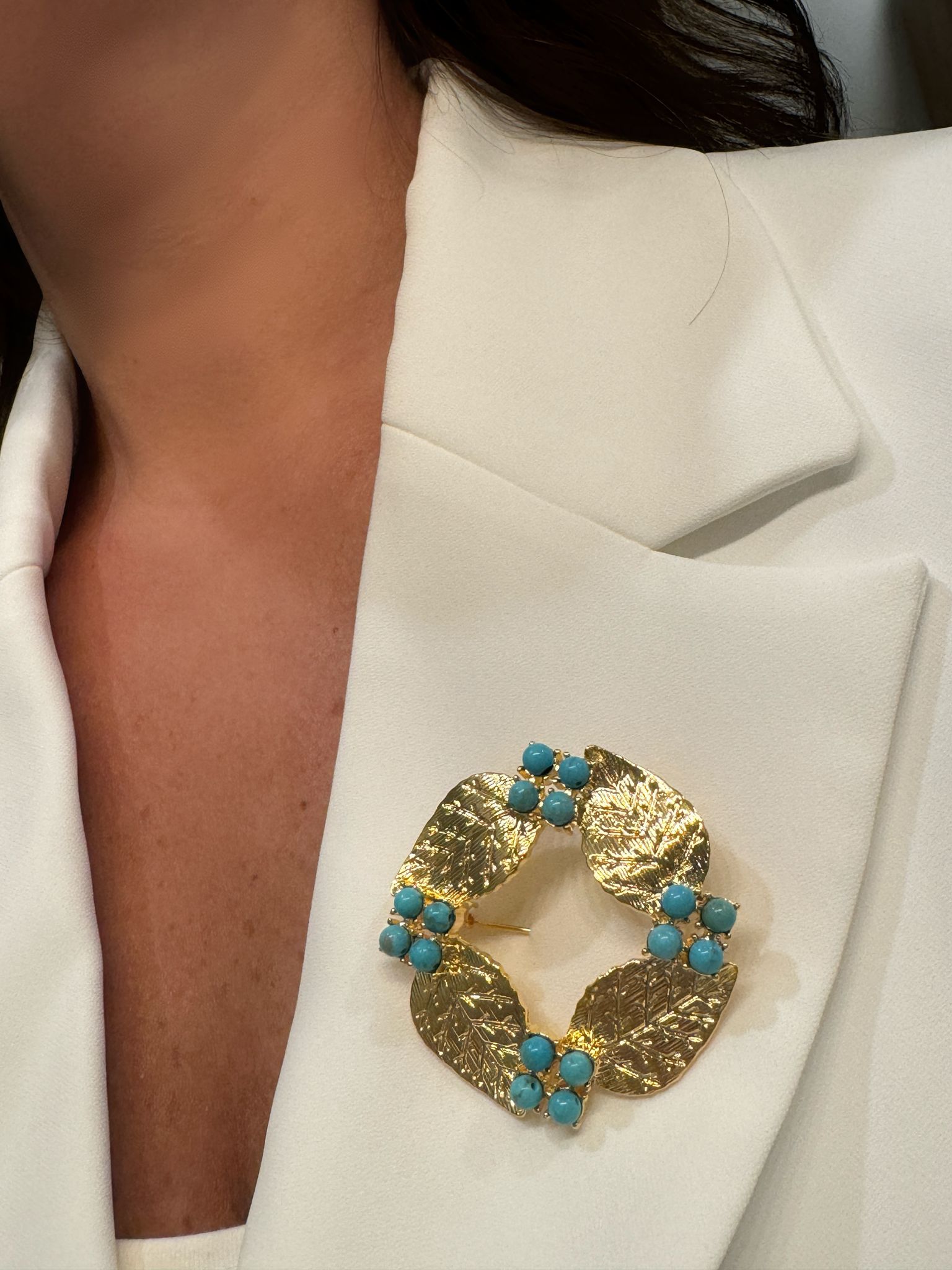 Turquoise Leaf Circle Broche